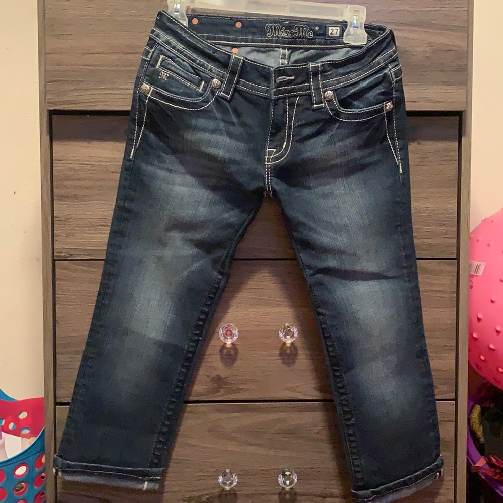 Miss Me Signature Cuffed Capri Jeans